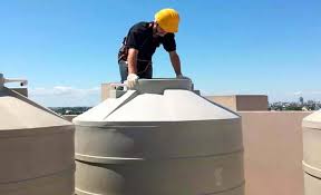 نظافة وتعقيم الخزانات